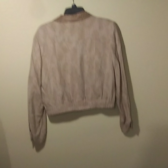 Woman's light jacket - Picture 3 of 3